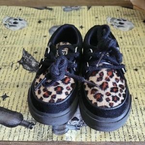Black & Leopard 2-Ring Creeper Toddler Sneaker